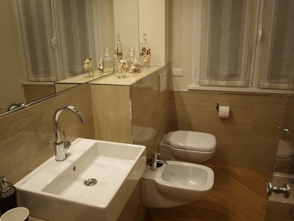 Il Pontile Holidays Apartment 马里纳-迪-皮特拉桑塔 客房 照片